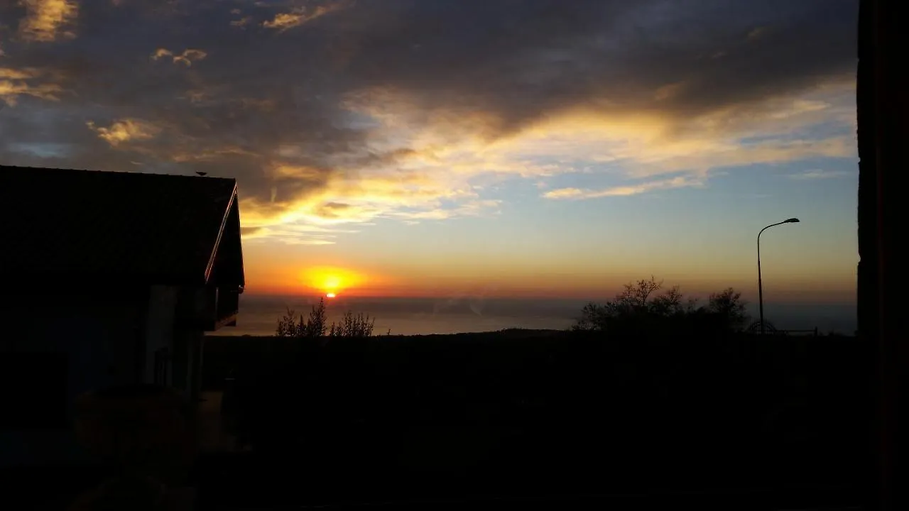 Villa I Colori Del Sole à Zafferana Etnea 0*,